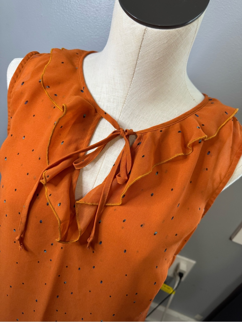 CAbi Sprinkle Top Orange Ruffle Neck Tie Front Chiffon Sleeveless Blouse - Small - Picture 5 of 11